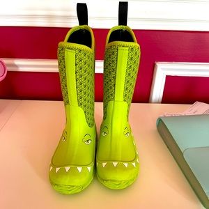 Kids muck boots